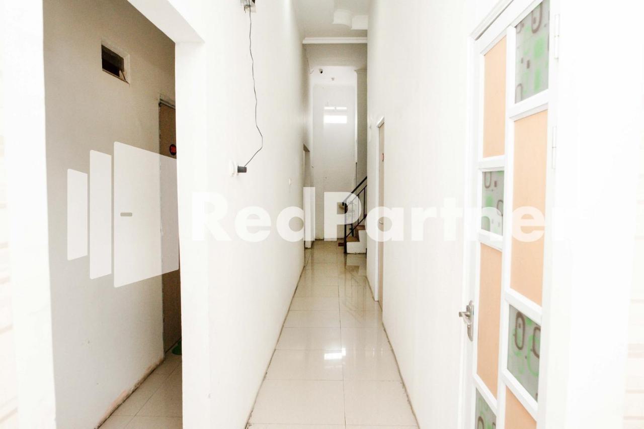 Jomblang Happy Inn Puspo Mitra Reddoorz מראה חיצוני תמונה